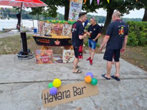 Die RUM-PADDLER und der Ruderklub EMPOR veranstalten jährlich die Veranstaltung mit dem Namen: EMPORIALE